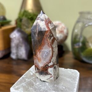 Money agate crystal tower